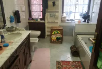 Rexer-Asti-Appartamento-in-vendita-in-Corso-alla-Vittoria-ad-Asti-Bagno