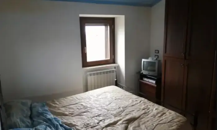 Rexer-Abbateggio-Vendesi-casa-arredata-CameraDaLetto