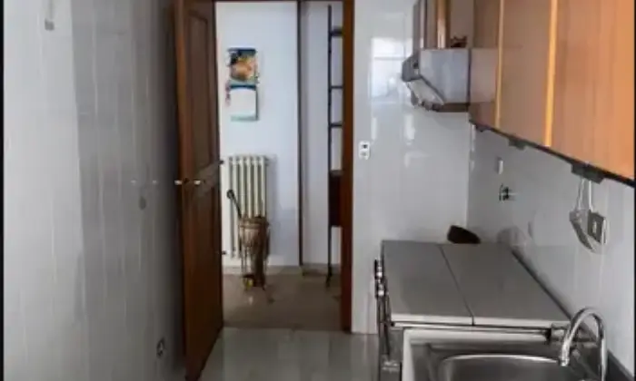 Rexer-Mussomeli-Vendesi-appartamento-in-Via-La-Rizza-Mussomeli-Cucina