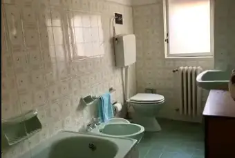 Rexer-Mussomeli-Vendesi-appartamento-in-Via-La-Rizza-Mussomeli-Bagno