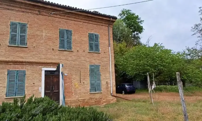 Rexer-Incisa-Scapaccino-Vendesi-Terratetto-unifamiliare-via-Galzano-Incisa-Scapaccino-Giardino