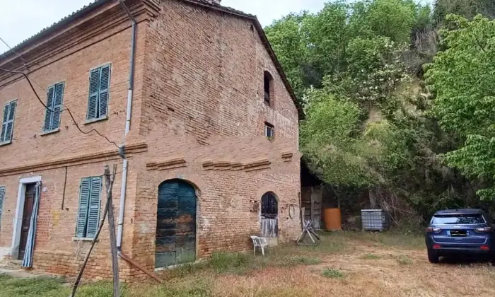 Rexer-Incisa-Scapaccino-Vendesi-Terratetto-unifamiliare-via-Galzano-Incisa-Scapaccino-Giardino