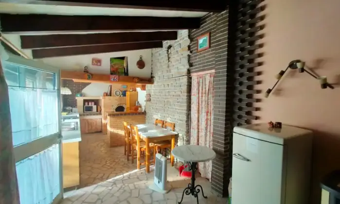 Rexer-Canelli-Villa-grande-in-vendita-sulle-colline-di-CANELLI-AT-Altro