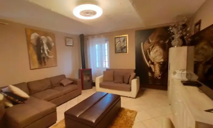Rexer-Canelli-Villa-grande-in-vendita-sulle-colline-di-CANELLI-AT-Altro