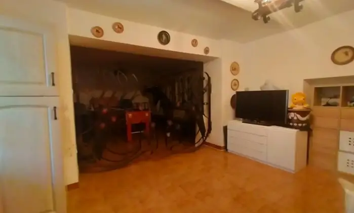 Rexer-Canelli-Villa-grande-in-vendita-sulle-colline-di-CANELLI-AT-Altro
