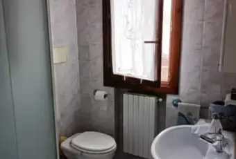 Rexer-Toano-Appartamento-in-vendita-a-Cerredolo-Toano-Bagno