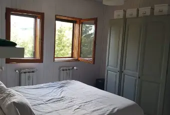 Rexer-Ventasso-Appartamento-Cerreto-Laghi-CameraDaLetto