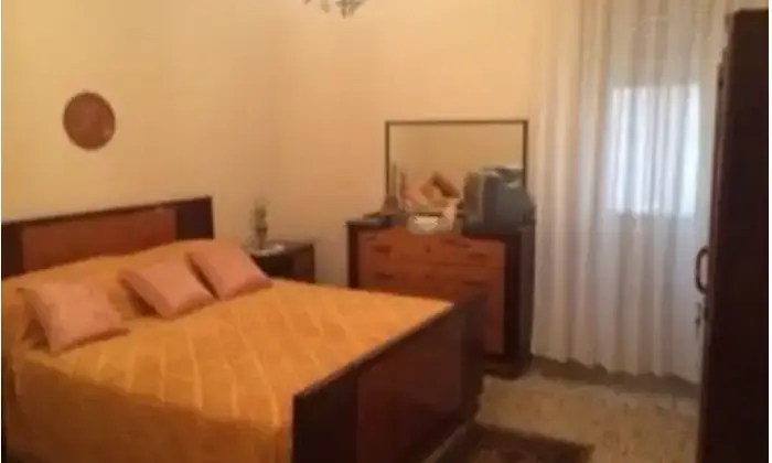 Rexer-Agrigento-Quadrilocale-in-vendita-in-via-Giuseppe-Garibaldi-ad-Agrigento-CameraDaLetto
