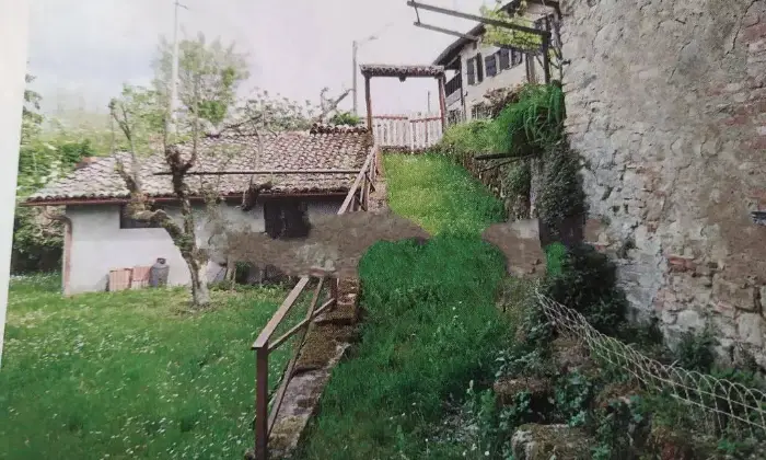 Rexer-Montesegale-Terratetto-unifamiliare-frazione-Bregne-Superiore-Montesegale-Terrazzo