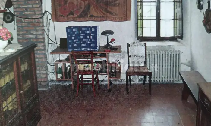 Rexer-Montesegale-Terratetto-unifamiliare-frazione-Bregne-Superiore-Montesegale-Salone