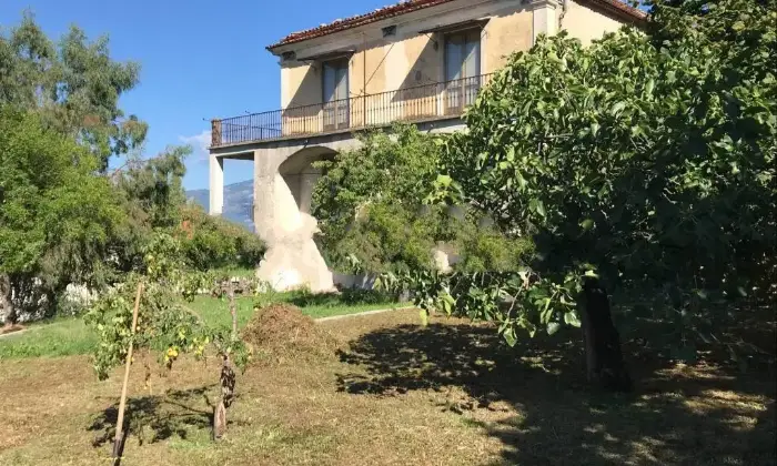 Rexer-Lauria-Vendesi-Casale-Strada-Provinciale-della-Melara-Centro-Lauria-Giardino