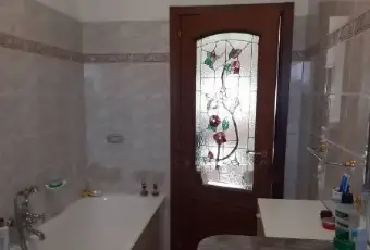 Rexer-Mileto-Appartamento-mansarda-garage-in-vendita-a-Mileto-VV-Bagno