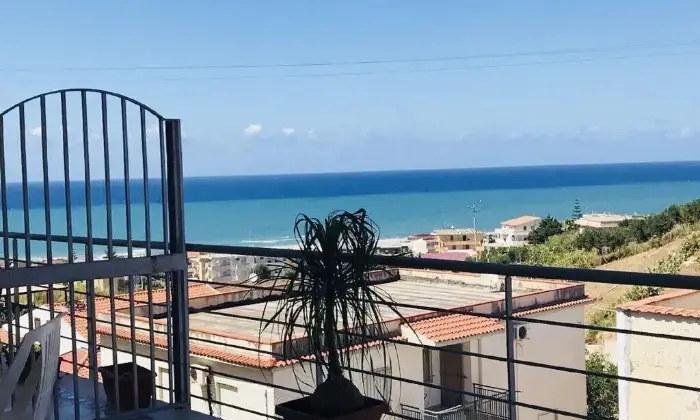 Rexer-Alcamo-Porzione-di-villetta-vista-mare-Terrazzo