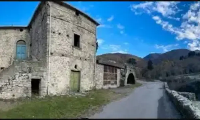 Rexer-Pontremoli-Casale-immerso-nella-natura-a-localit-Barcola-Pontremoli-Terrazzo