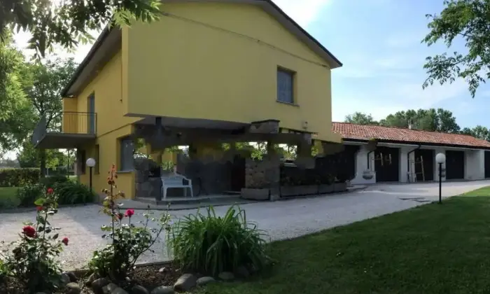 Rexer-Brescello-Villa-unifamiliare-Strada-Bassa-per-Boretto-Centro-Brescello-Giardino