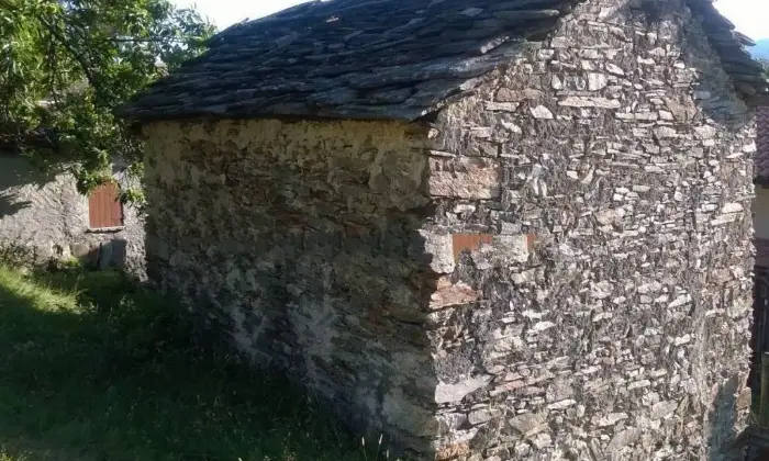 Rexer-Vercana-Baita-in-vendita-in-Localit-Verscida-Vercana-Giardino