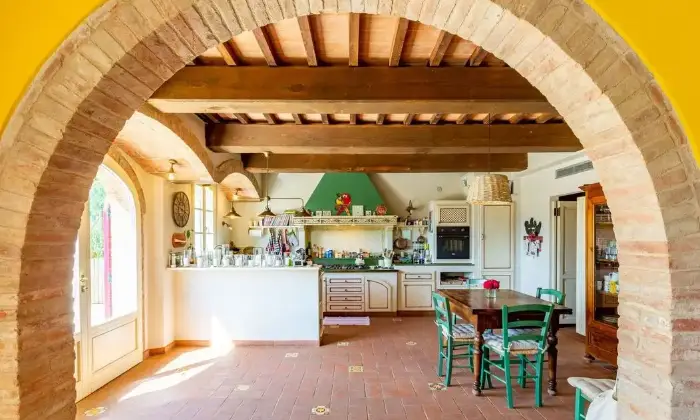 Rexer-San-Miniato-Vendesi-borgo-con-azienda-agricola-a-San-Miniato-Altro