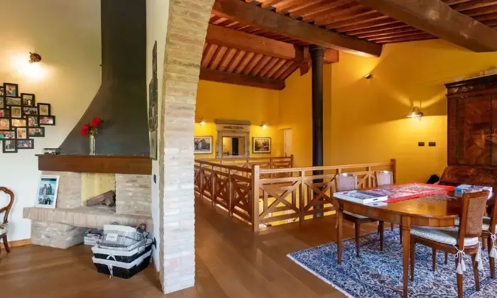 Rexer-San-Miniato-Vendesi-borgo-con-azienda-agricola-a-San-Miniato-Altro