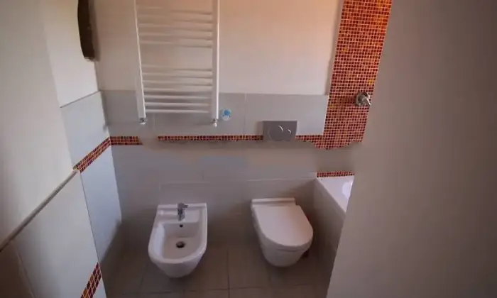 Rexer-Santa-Luce-Vendesi-appartamento-via-del-Castello-Centro-Santa-Luce-Bagno