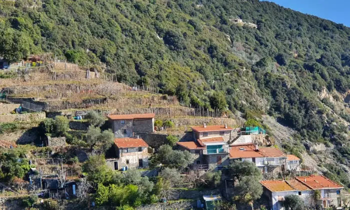Rexer-La-Spezia-Casa-in-vendita-in-Localit-Schiara-a-La-Spezia-Terrazzo