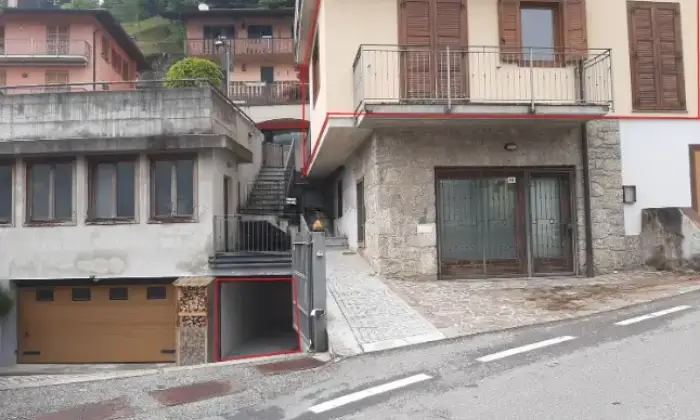 Rexer-Onore-Trilocale-via-Pozzo-Onore-Garage
