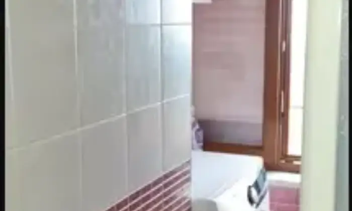 Rexer-Montalto-Uffugo-Quadrilocale-in-via-Ruggero-Leoncavallo-a-Montalto-Uffugo-Bagno