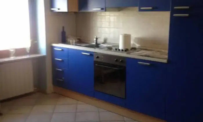 Rexer-La-Morra-Vendesi-attico-in-via-Borgata-Simane-La-Morra-Cucina