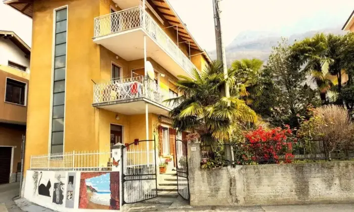 Rexer-Omegna-Vendesi-appartamento-via-Antonio-Pacinotti-Omegna-Facciata