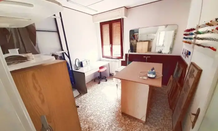 Rexer-Omegna-Vendesi-appartamento-via-Antonio-Pacinotti-Omegna-Stanza