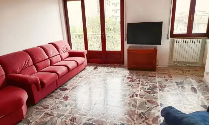 Rexer-Omegna-Vendesi-appartamento-via-Antonio-Pacinotti-Omegna-Salone