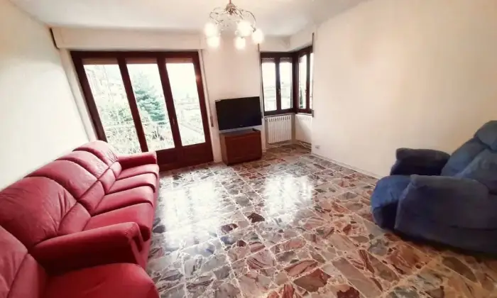 Rexer-Omegna-Vendesi-appartamento-via-Antonio-Pacinotti-Omegna-Salone