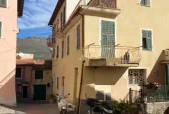 Rexer-Chiusanico-Terratetto-plurifamiliare-via-Vittorio-Emanuele-Gazzelli-Chiusanico-Terrazzo