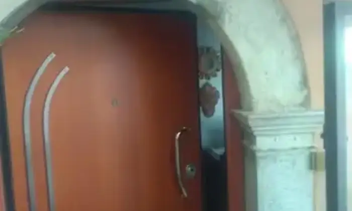 Rexer-Avigliano-Casa-indipendente-in-vendita-in-salita-al-Piano-dellOrso-Ingresso