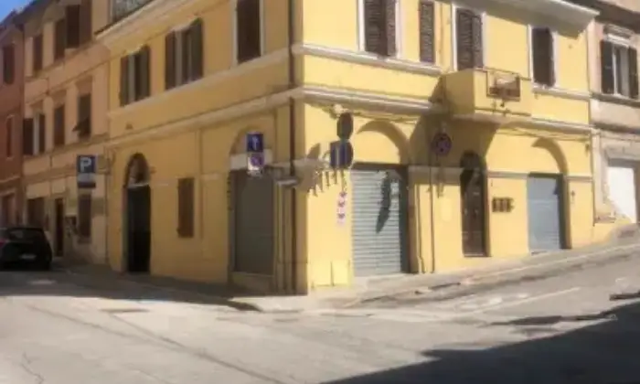 Rexer-Falconara-Marittima-Locale-in-vendita-in-via-Fratelli-Rosselli-Centro-Falconara-Marittima-Garage