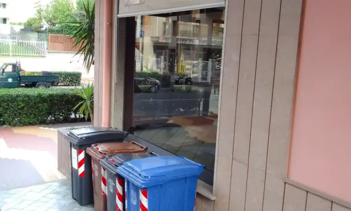 Rexer-Loano-LOCALE-COMMERCIALE-IN-VENDITA-A-LOANO-SV-Altro