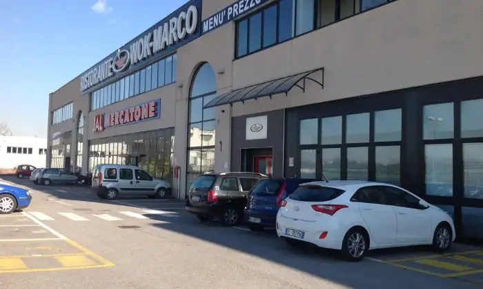 Rexer-Due-Carrare-Immobile-ad-uso-commerciale-Terrazzo