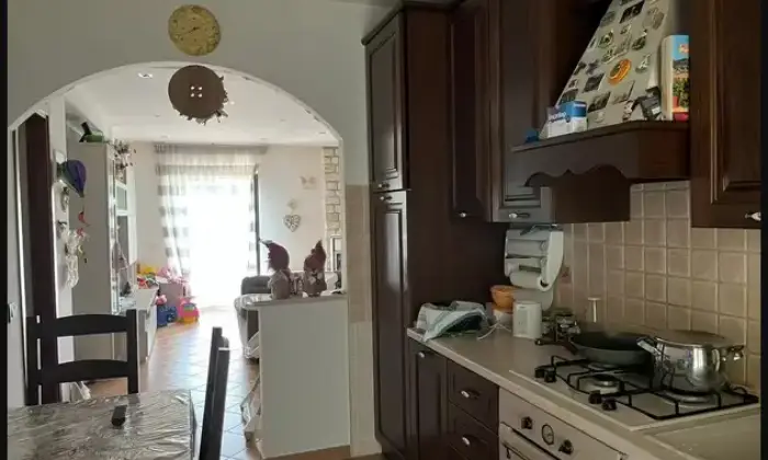 Rexer-Castel-del-Giudice-Appartamento-in-vendita-in-via-Roma-a-Castel-del-Giudice-Cucina