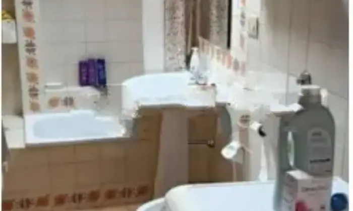 Rexer-Cagli-Vendesi-appartamento-in-via-Gaetano-Lapis-Cagli-Bagno