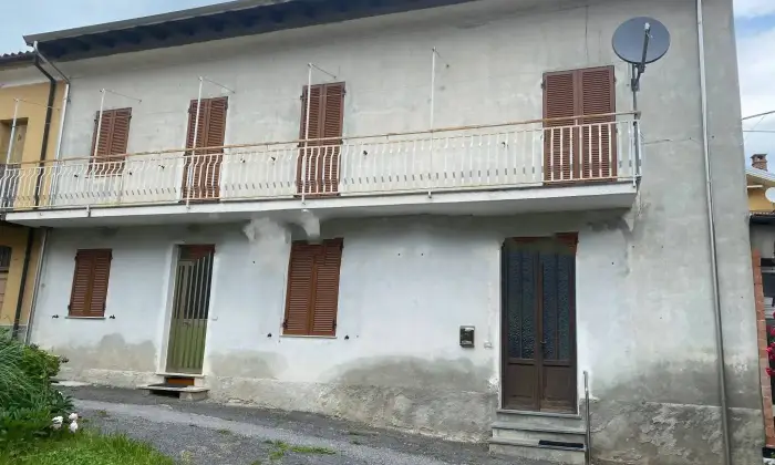 Rexer-Garessio-Terratetto-unifamiliare-via-Monsignor-Canova-Centro-Garessio-Garage