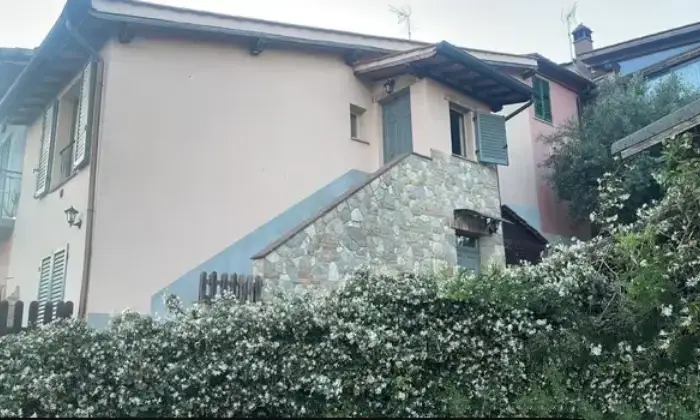 Rexer-Foiano-della-Chiana-Vendesi-appartamento-a-FOIANO-DELLA-CHIANA-AR-Terrazzo