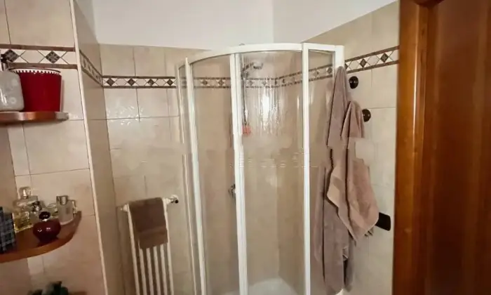 Rexer-Irsina-Vendesi-casa-indipendente-in-corso-Giacomo-Matteotti-Centro-Irsina-Bagno