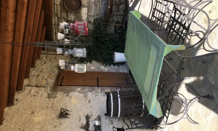 Rexer-Bettola-Affitto-Suggestivo-casale-sulle-colline-piacentineimmerso-nel-verde-Terrazzo