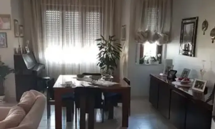 Rexer-Montesarchio-Appartamento-in-parco-privato-al-centro-Salone
