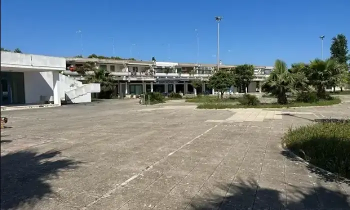 Rexer-Lecce-Locale-commerciale-in-vendita-a-San-Cataldo-Lecce-Giardino