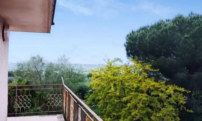 Rexer-Monopoli-Vendesi-villa-plurifamiliare-Contrada-Tavarello-Monopoli-Balcone
