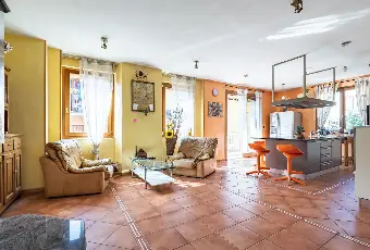 Rexer-Gardone-Val-Trompia-Splendido-appartamento-in-villa-Altro