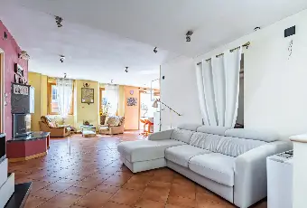 Rexer-Gardone-Val-Trompia-Splendido-appartamento-in-villa-Altro
