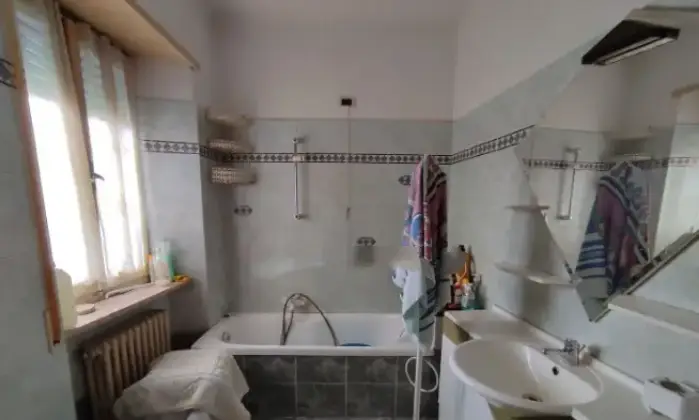 Rexer-Sassoferrato-Trilocale-in-vendita-in-vicolo-Degli-Orti-Sassoferrato-Bagno