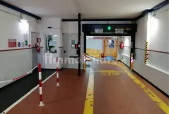 Rexer-Como-Box-Piazza-Volta-con-custode-Altro