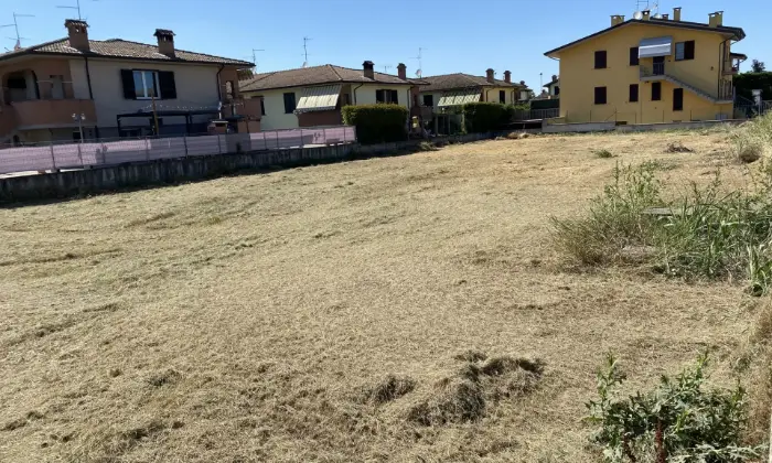 Rexer-Gragnano-Trebbiense-Vendesi-terreno-edificabile-zona-Piacenza-Giardino